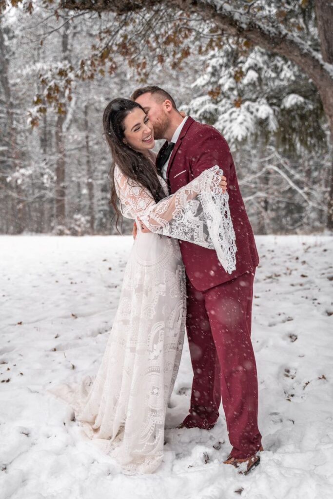 Pacific Northwest winter elopement in the forest